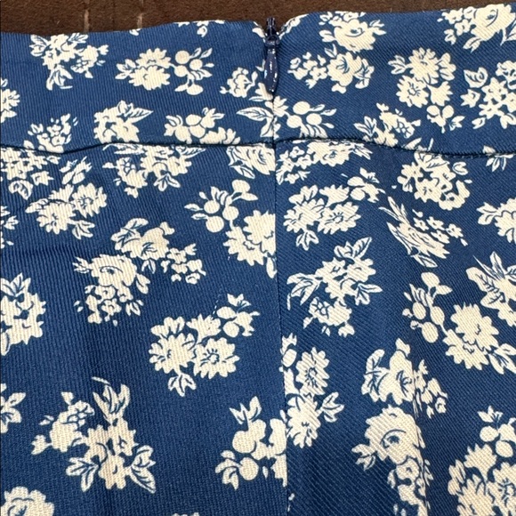 RIHOAS floral blue and white mini skirt size small - Picture 7 of 7